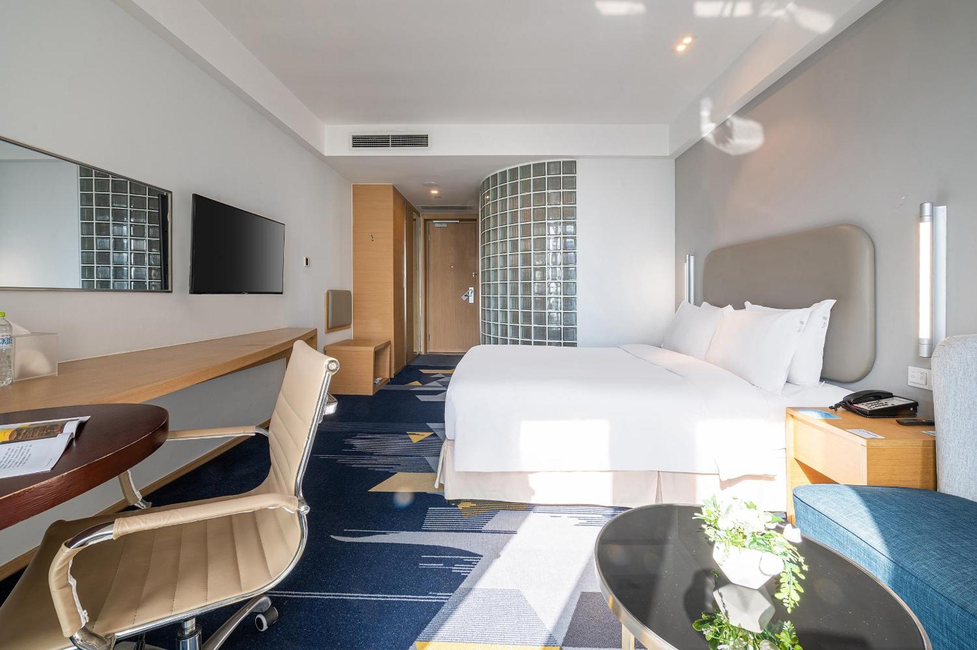Holiday Inn Express - Qingdao West Coast By Ihg Exterior foto