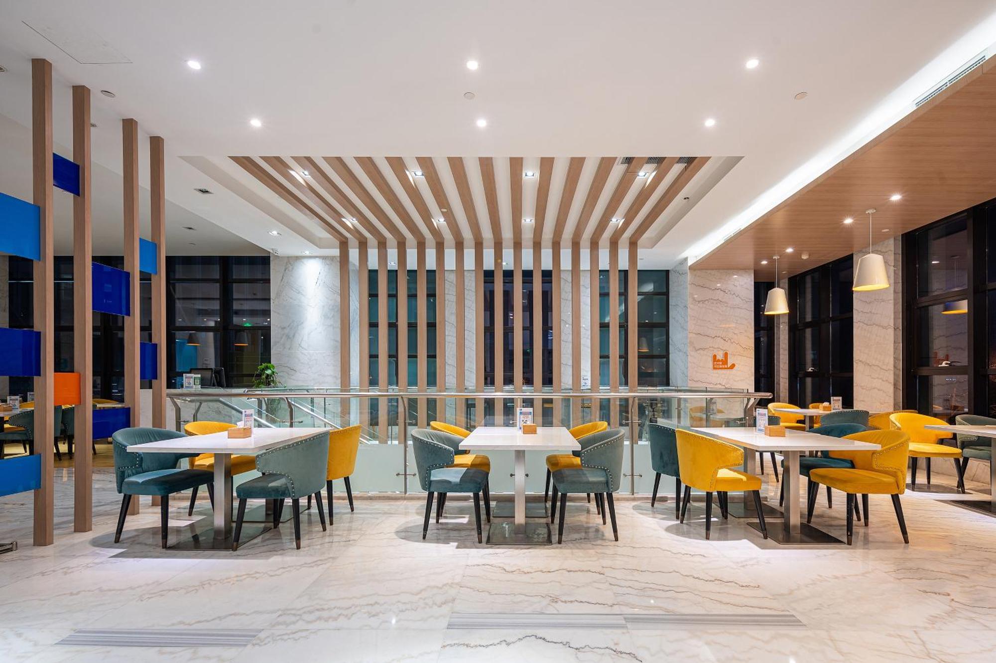Holiday Inn Express - Qingdao West Coast By Ihg Exterior foto